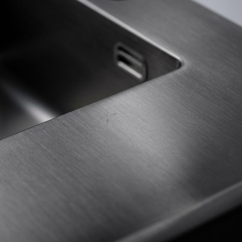 Pure.Sink Luxion Grote Gun metal spoelbak 78x50 cm Tapwing met kraangatbank PLX7850T-61